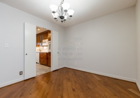 3 Rooms Rooms,2 BathroomsBathrooms,دفتر کار,فروشی,1023