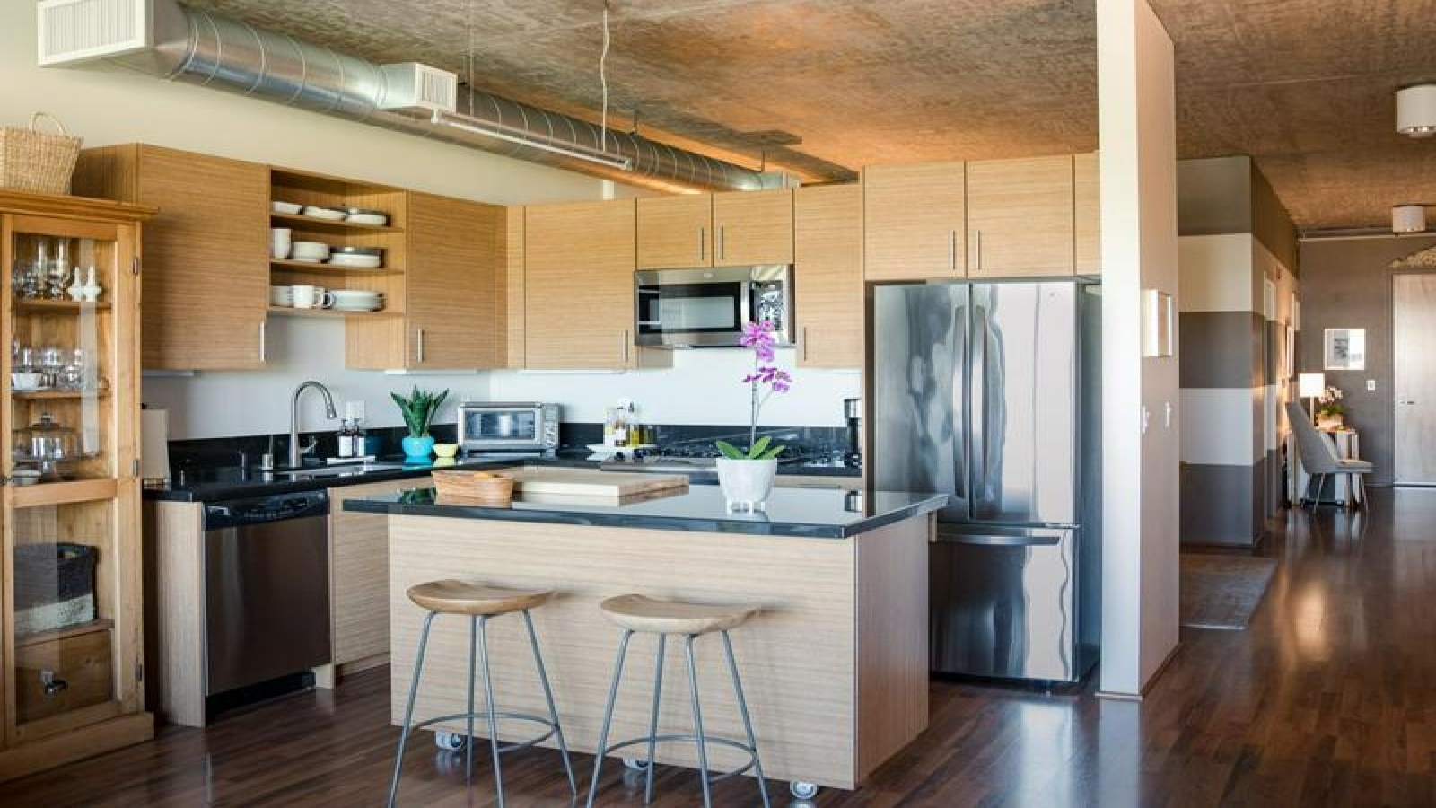 5 Bedrooms Bedrooms, ,2 BathroomsBathrooms,آپارتمانی,رهن و اجاره,1035