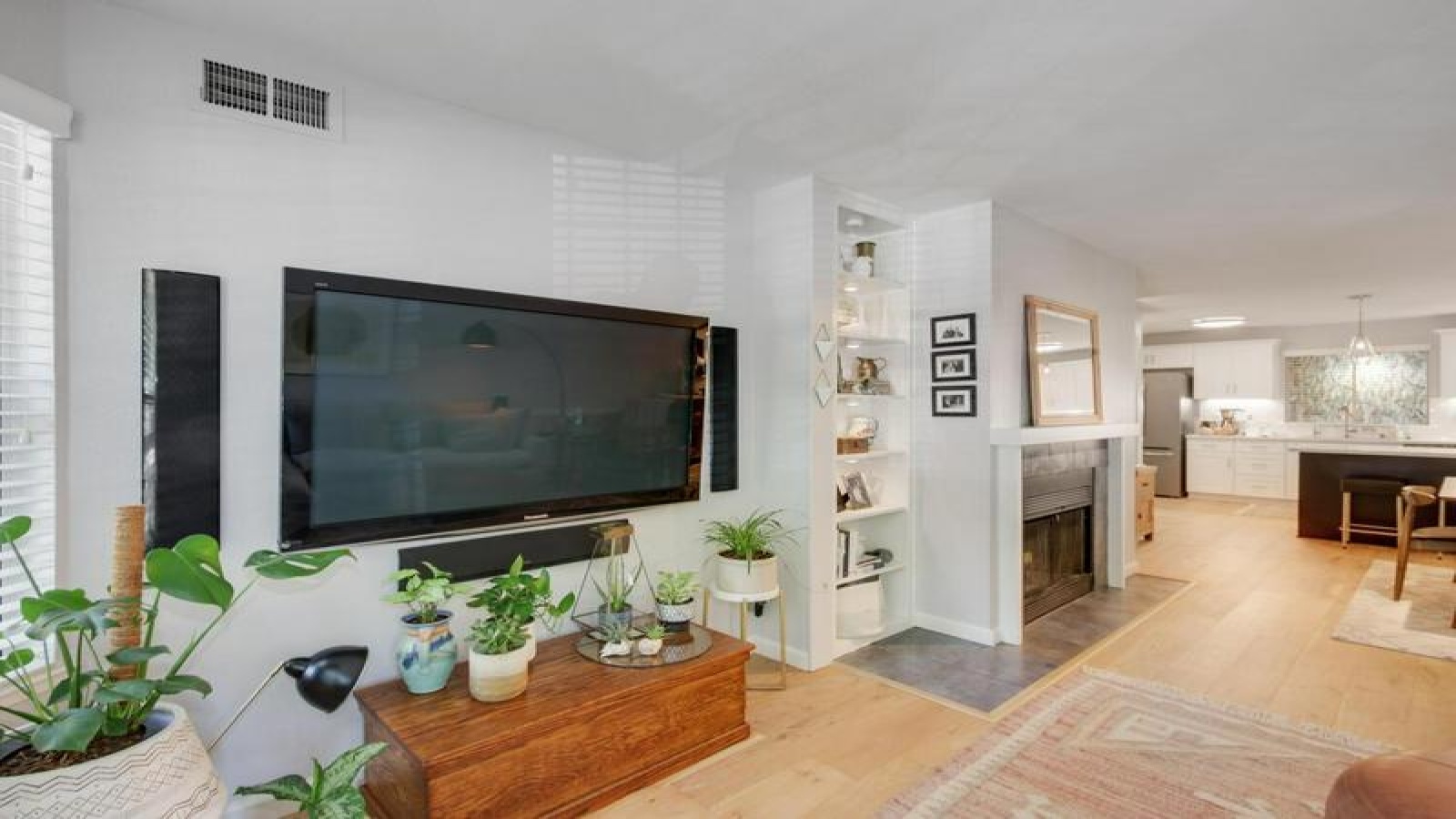 4 Bedrooms Bedrooms, 1 Room Rooms,2 BathroomsBathrooms,آپارتمانی,فروشی,1051