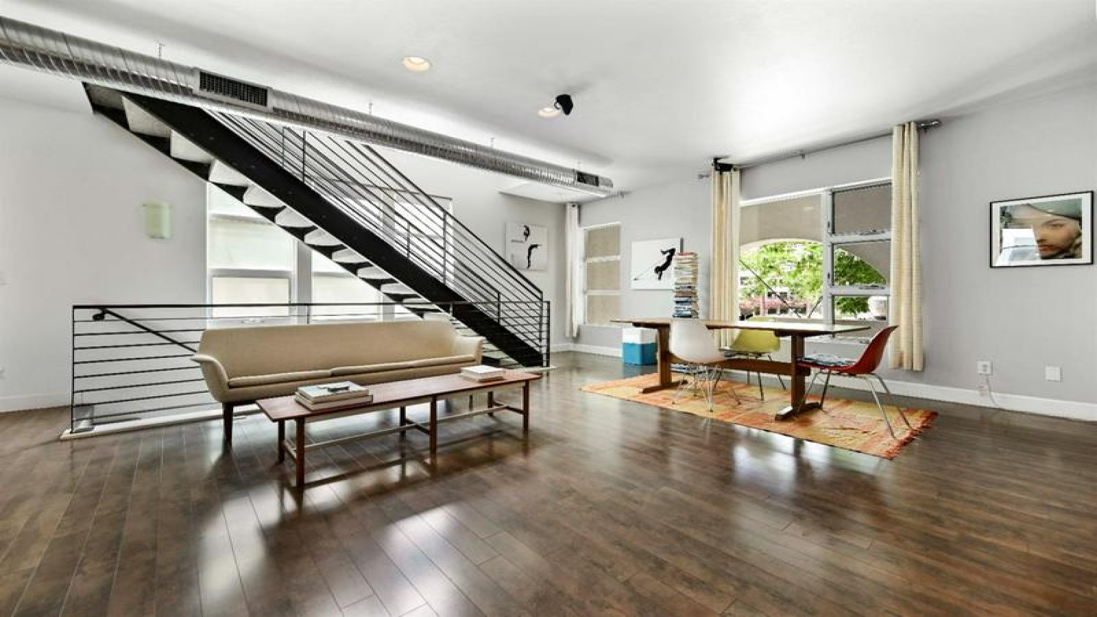 3 Bedrooms Bedrooms, ,2 BathroomsBathrooms,آپارتمانی,فروشی,1018 3 Bedrooms Bedrooms, ,2 BathroomsBathrooms,آپارتمانی,فروشی,1018