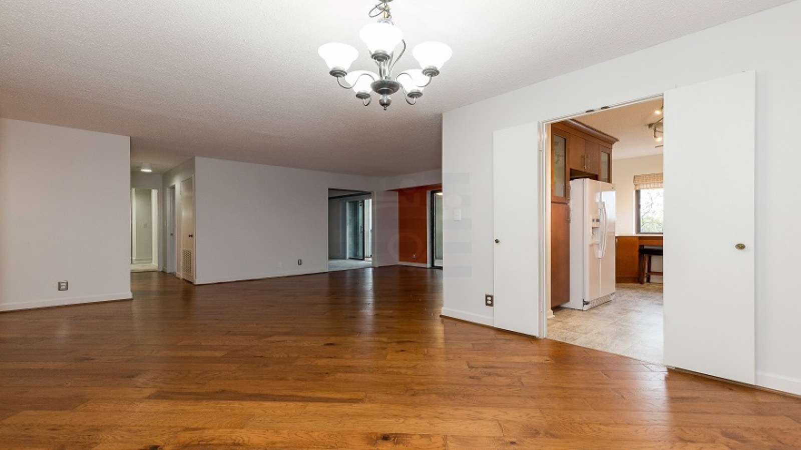 3 Rooms Rooms,2 BathroomsBathrooms,دفتر کار,پیش فروش,1023 3 Rooms Rooms,2 BathroomsBathrooms,دفتر کار,پیش فروش,1023